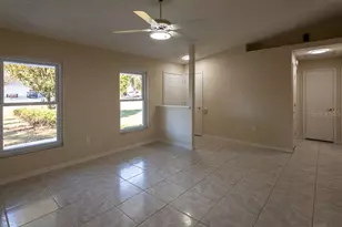 2405 Timbercreek Loop E, Lakeland, FL 33805 - Photo 4