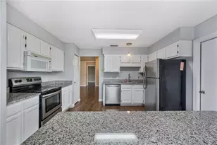 941 Devonshire Way, Lake Wales, FL 33853 - Photo 24