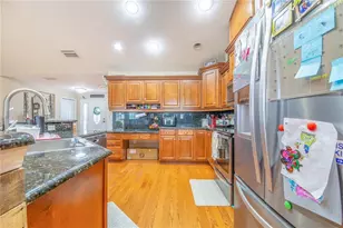 4510 Holloway Creek Dr, Plant City, FL 33567 - Photo 12