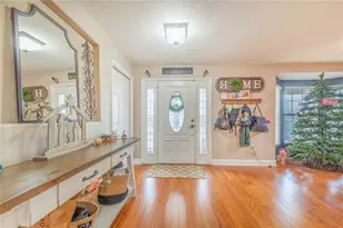 4510 Holloway Creek Dr, Plant City, FL 33567 - Photo 6