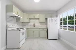 808 Guild Dr, Venice, FL 34285 - Photo 22