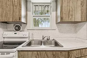 943 Ruby St, Lakeland, FL 33815 - Photo 34