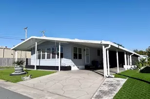 1011 Elizabeth Ln, Lakeland, FL 33809 - Photo 2