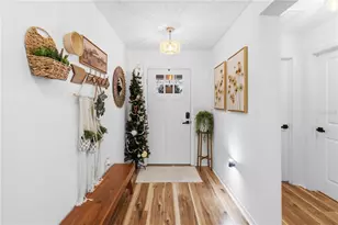 499 Highfin Dr, Winter Haven, FL 33881 - Photo 2