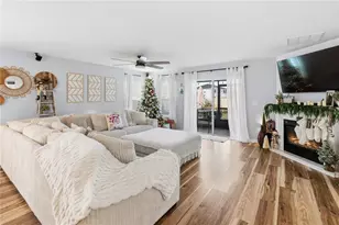 499 Highfin Dr, Winter Haven, FL 33881 - Photo 4