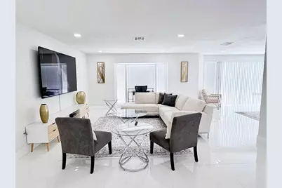 3364 Espanola Drive, Sarasota, FL 34239 - Photo 10