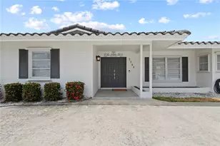 3364 Espanola Dr, Sarasota, FL 34239 - Photo 2