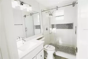 3364 Espanola Dr, Sarasota, FL 34239 - Photo 32