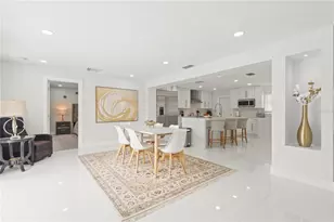 3364 Espanola Dr, Sarasota, FL 34239 - Photo 14