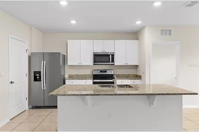 5556 Siltstone Street, Lakeland, FL 33811 - Photo 10