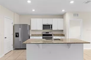 5556 Siltstone St, Lakeland, FL 33811 - Photo 10