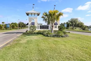 13117 Royal Pines Ave, Riverview, FL 33579 - Photo 2