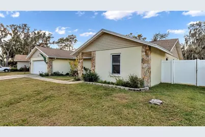 2207 Gatewood Street, Plant City, FL 33563 - Photo 4