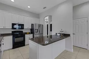 828 Whitestone Ct, Lakeland, FL 33803 - Photo 14