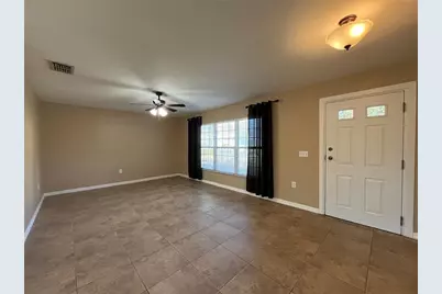 197 Hidden Lake Drive, Brandon, FL 33511 - Photo 2