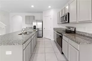 2651 Grandbury Grove Rd, Lakeland, FL 33811 - Photo 8