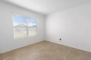 2651 Grandbury Grove Rd, Lakeland, FL 33811 - Photo 32