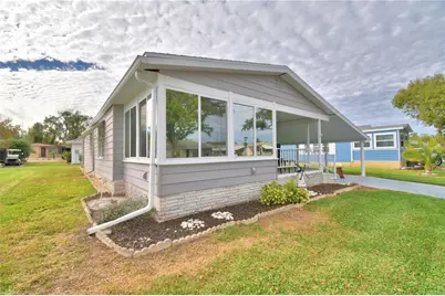 4911 Colonnades Club Boulevard, Lakeland, FL 33811 - Photo 2