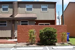 945 Castle Way, Lakeland, FL 33803 - Photo 2