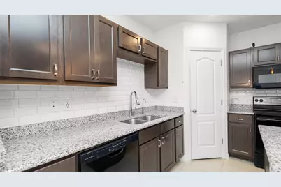 3857 Hampstead Lane, Lakeland, FL 33810 - Photo 12