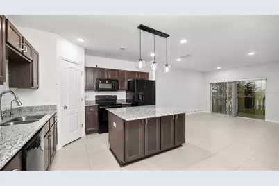 3857 Hampstead Lane, Lakeland, FL 33810 - Photo 4