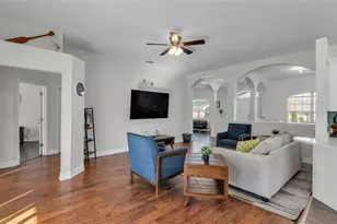 6371 Alamanda Hills Dr, Lakeland, FL 33813 - Photo 12