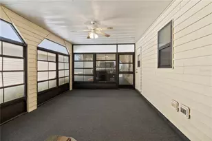 1678 Colonnades Cir N, Lakeland, FL 33811 - Photo 20