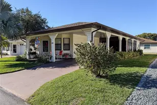1678 Colonnades Cir N, Lakeland, FL 33811 - Photo 22