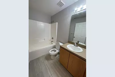 7969 Sugar Pine Boulevard, Lakeland, FL 33810 - Photo 6