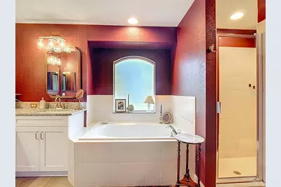 8195 Westmont Terrace Drive, Lakeland, FL 33810 - Photo 24