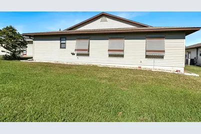 1818 Prairie Dunes Circle N, Lakeland, FL 33810 - Photo 16