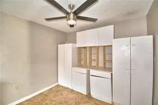 573 Hunter Cir, Kissimmee, FL 34758 - Photo 16