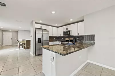 12115 Lily Magnolia Lane, Riverview, FL 33569 - Photo 8