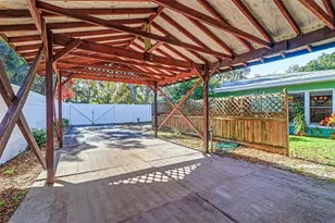 1515 Serpentine Dr S, Saint Petersburg, FL 33705 - Photo 20