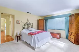 1515 Serpentine Dr S, Saint Petersburg, FL 33705 - Photo 8