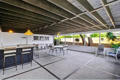 1515 Serpentine Drive S, Saint Petersburg, FL 33705 - Photo 2