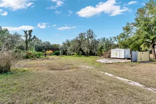 23 Violet St, Plant City, FL 33563 - Photo 1