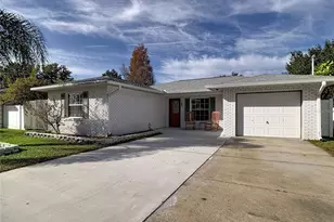 149 Summer View Cir, Winter Haven, FL 33880 - Photo 2