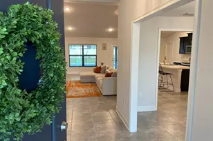 6525 Alamanda Hills Cir, Lakeland, FL 33813 - Photo 4