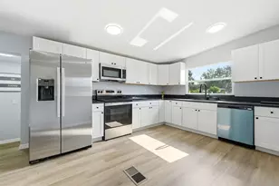 6416 Saddletree Dr, Wesley Chapel, FL 33544 - Photo 4