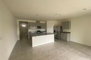 3277 Mystic Pond Loop, Lakeland, FL 33811 - Photo 2