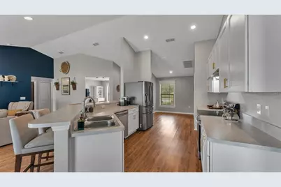 2979 Kohen Court, Lakeland, FL 33810 - Photo 6