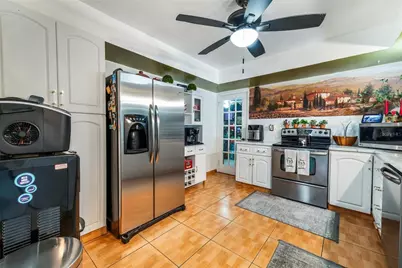 8065 W 14th Court, Hialeah, FL 33014 - Photo 14