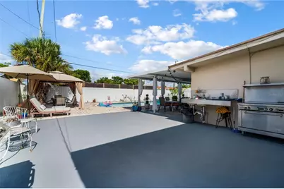 8065 W 14th Court, Hialeah, FL 33014 - Photo 34