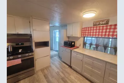 1523 Dogwood Drive, Lakeland, FL 33801 - Photo 8