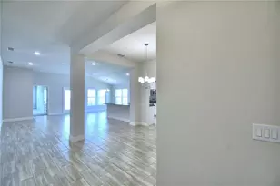 4431 Juliana Lake Dr, Auburndale, FL 33823 - Photo 6