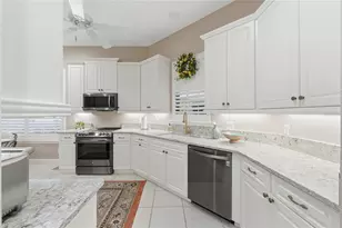 106 Jardin Ln, Winter Haven, FL 33884 - Photo 12