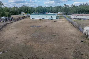 952 Saddlewood Blvd, Lakeland, FL 33809 - Photo 2