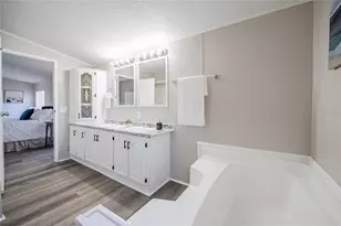 952 Saddlewood Blvd, Lakeland, FL 33809 - Photo 16