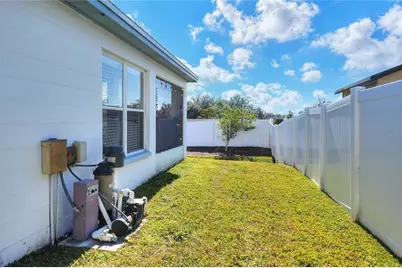 412 Emerald Cove Loop, Lakeland, FL 33813 - Photo 36